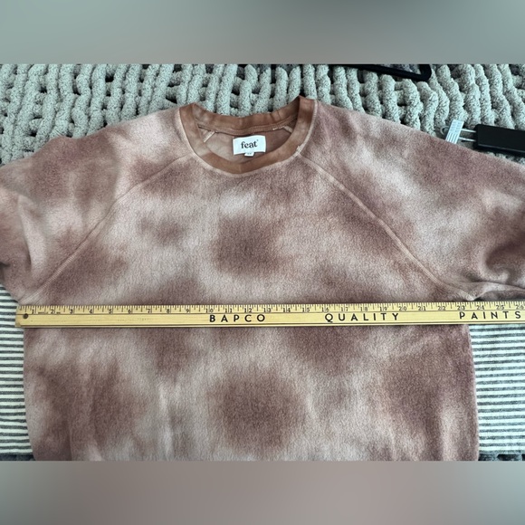 Feat Blanket Blend Men’s Crewneck - Picture 6 of 7